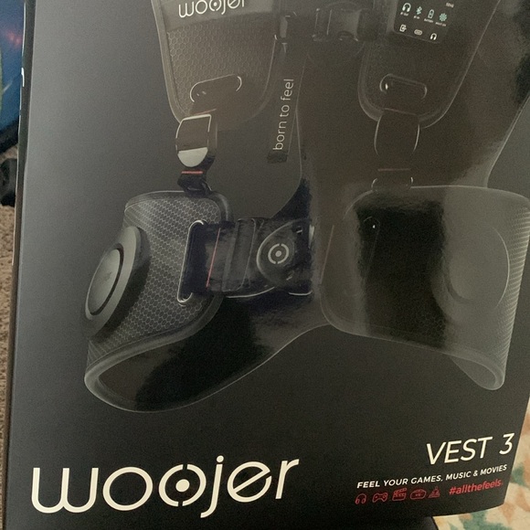 Authentic brand new Woojer Vest 3 in box, mint condition brand new! - Picture 2 of 6